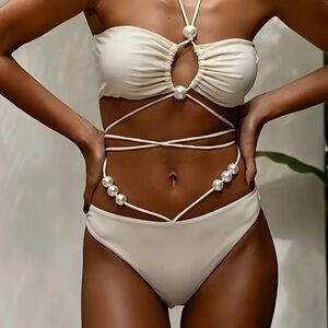 NWT| Gorgeous White Bikini with faux pearls 🔥| Small